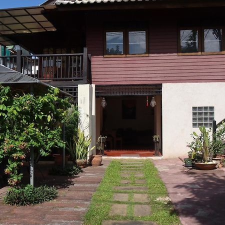 Banjai Garden Guesthouse Τσιάνγκ Μάι Εξωτερικό φωτογραφία